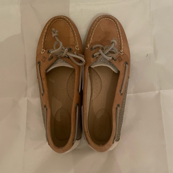 Very nice. Color is Linen Oat - Picture 4 of 5